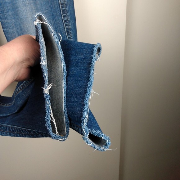 Calvin Klein Jeans Womens 6 Lean Bootcut Denim Flap Pockets Distressed Raw Hem - Picture 3 of 14